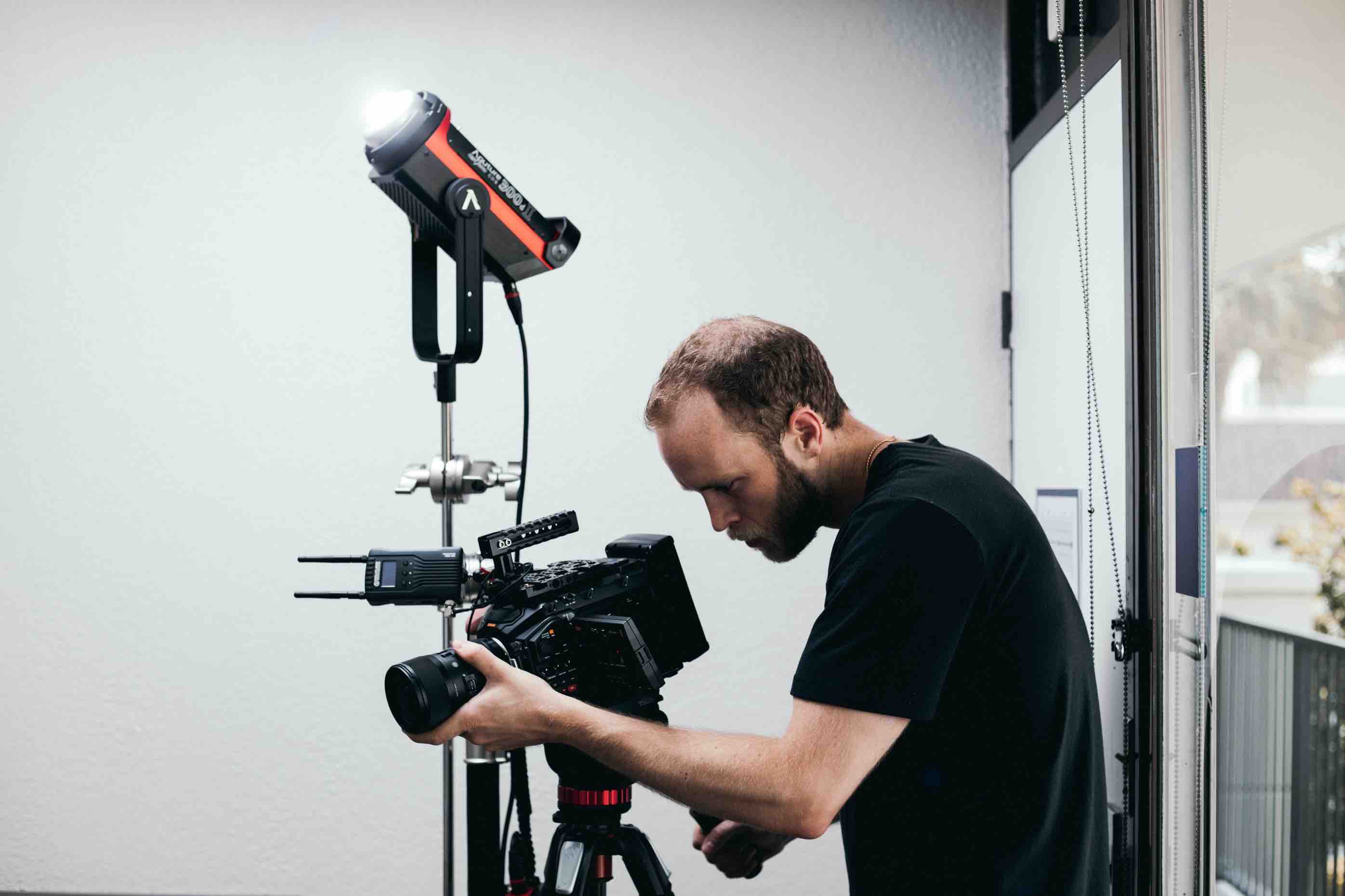 Videoproductie eenmanszaak Kies je voor een klein of groot bedrijf?